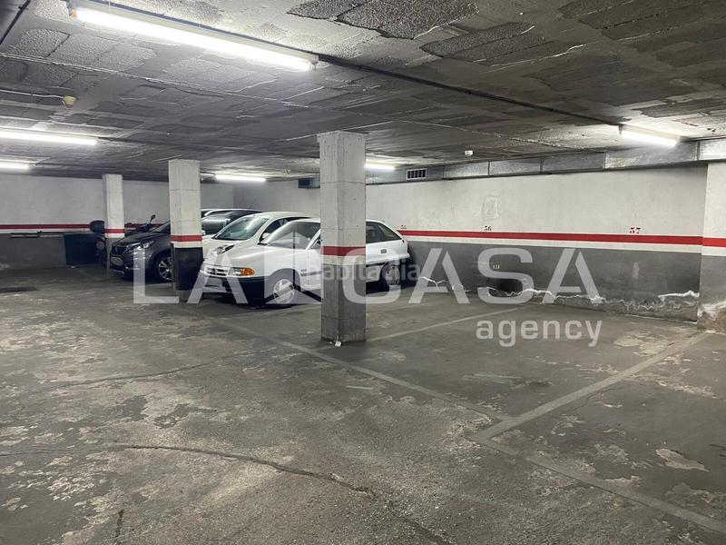 Foto fe1faaa5-838b-43c7-b225-556747bd40be. Posto auto in Santa Rosa Santa Coloma de Gramenet