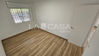 Etagenwohnung in Trinitat Vella. Piso totalmente reformado en zona trinitat vella !!