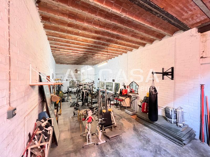 Foto e50e53a2-bd30-4e39-bb6e-227637586d33. Piano terra in La Salut Badalona