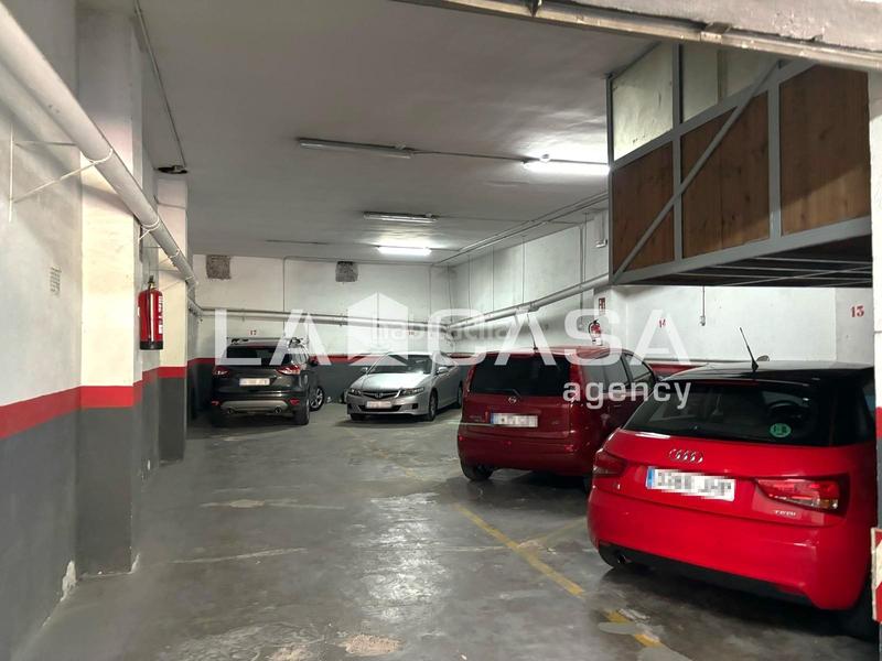 Foto 0e4873c0-50e2-4696-b27e-e63cbab92001. Local comercial en Santa Rosa Santa Coloma de Gramenet