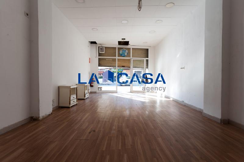 Foto 1d8ee534-8ef5-4782-b161-f7d0c197c569. Local comercial a Centre-Estació Gavà