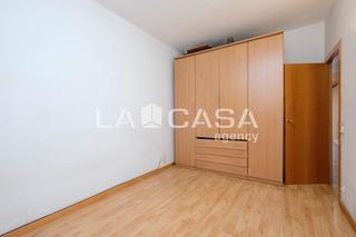Etagenwohnung in Navas. La casa agency presenta luminoso piso de 3 habitaciones en excel