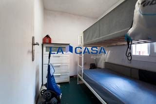 Appartement à Les Planes. Piso en hospitalet sin ascensor