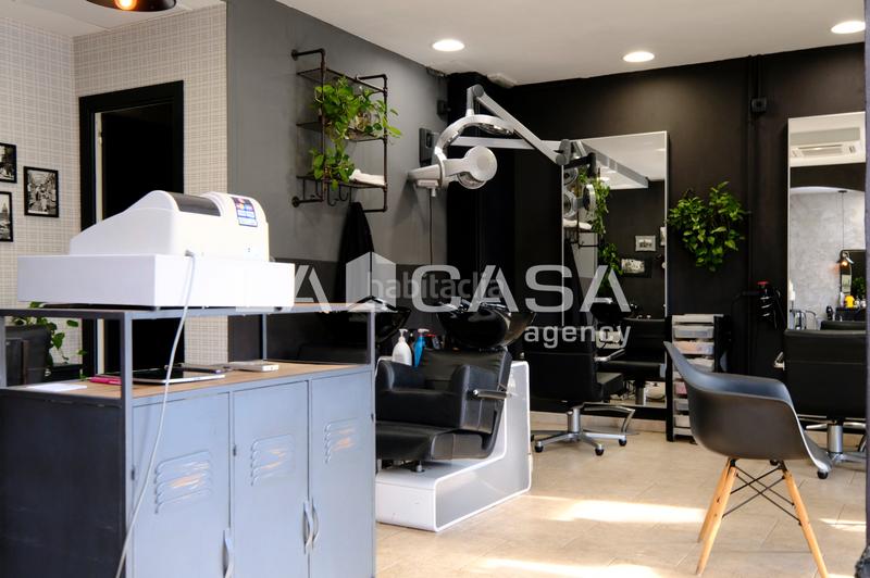 Foto 69e2216c-c5ad-4c91-a55d-9a9d9a8c062a. Local comercial se vende local comercial en excelente estado en avenida meridiana, sant andreu ideal para negocio o inversión en Barcelona
