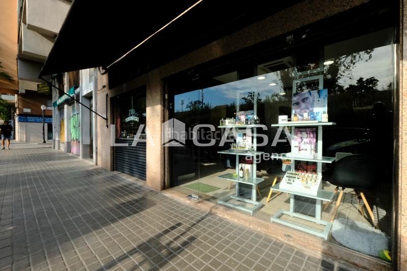Foto 88b94ac6-8511-40db-b80a-b424fec26941. Local comercial se vende local comercial en excelente estado en avenida meridiana, sant andreu ideal para negocio o inversión en Barcelona