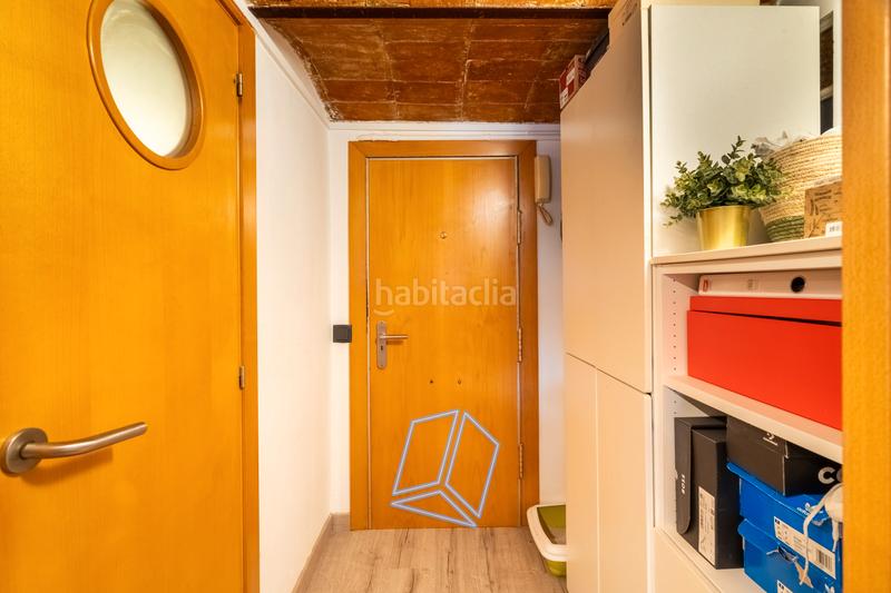 Foto 9acc2aa4-4d15-4c72-9f5e-c3d8a08155c5. Piso en pleno corazón de la dreta de leixample, en la elegante y codiciada calle roger de flor, se encuentra este encantador loft de 45 en Barcelona