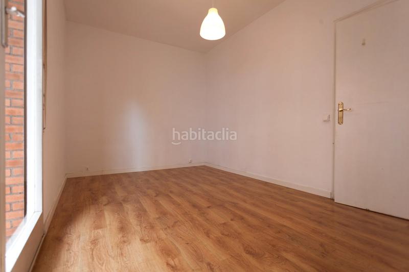 Foto 9d8fd4e7-00ed-4e00-9d24-3943bff7d7a0. Piso vive en el corazón de gracia con luz natural todo el día en Barcelona