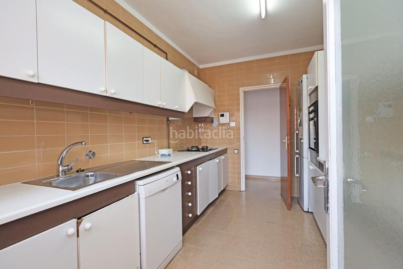 Foto a8755f01-8a96-4218-9762-8050fd7fc445. Piso  luminoso en santa eulalia excelente ubicación y comunicación en Hospitalet de Llobregat (L´)