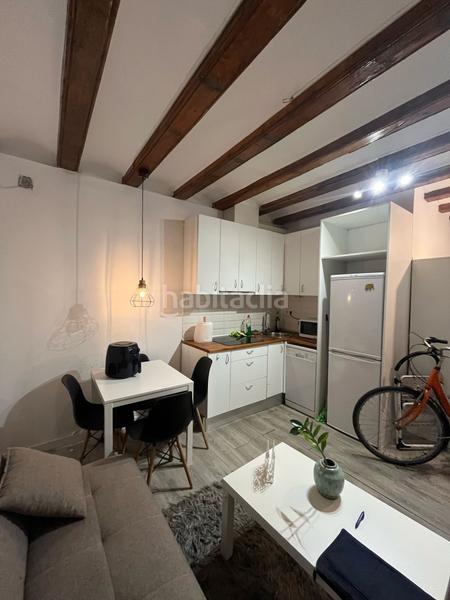 Foto 5e152fce-3516-4de4-aa1e-ce49a59b731a. Planta baja la casa agency teda a conocer este increible piso en la Barceloneta!! en Barcelona