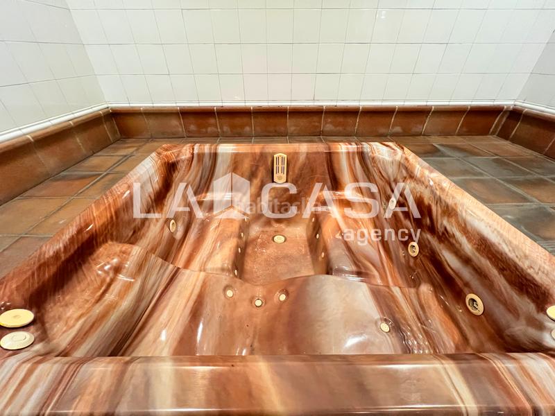 Foto 4d0d877c-8b5b-41d3-ac41-8ae6a99073ca. Piso se presenta en venta un espectacular piso completamente reformado hace un año, con materiales y acabados de primera calidad, ubica en Badalona