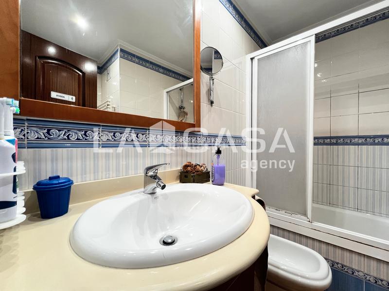 Foto 748d4178-155c-4809-b555-55aaa87e9092. Piso  a la venta en llefia en Llefià Badalona