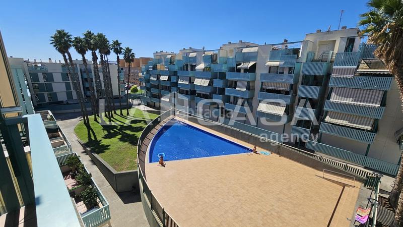 Foto d749e708-ad35-4024-ab87-8e9875932521. Dúplex  de 109m en Bufalà listo para entrar a vivir en Badalona