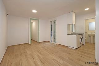 Appartement à Raval. La casa agency presenta