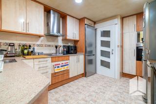 Appartamento in Castell-Poble Vell. La casa agency vende en exclusivapiso reformado en poble vell de