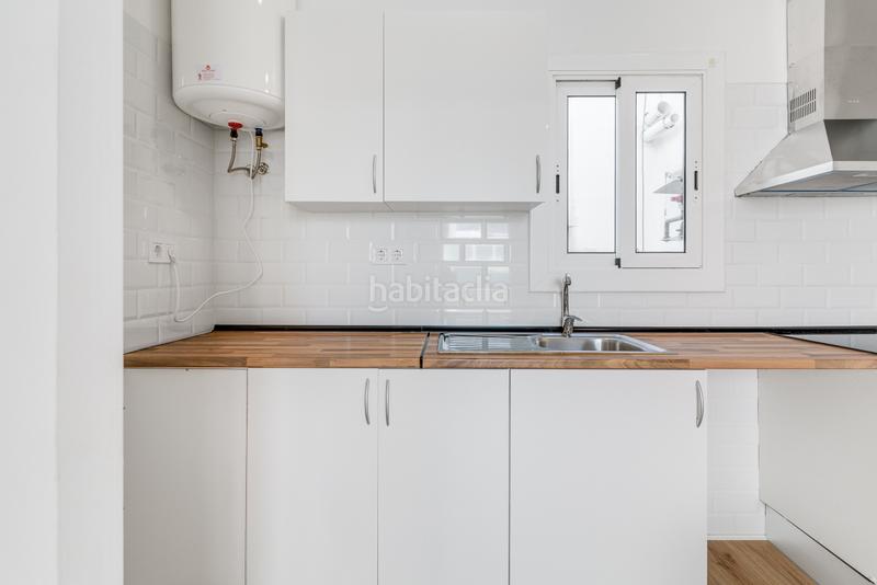 Foto fb715577-b805-4ec4-ad98-d73412193fee. Ático  con terraza privada en venta en el Guinardó en Barcelona