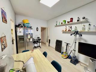 Appartamento in Sants. Se vende piso de origen en 1 planta sin ascensor, ideal para ref