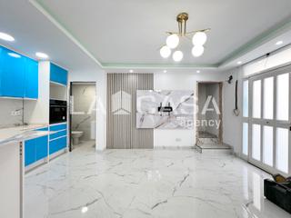 Maison jumelée à Llefià. Oportunidad en llefià! casa de 72m ubicado en una excelente zona