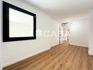 Rez-de-chaussée à Llefià. Increíble ático duplex en llefia badalona