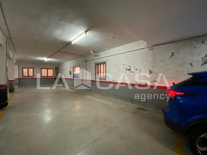 Foto 70976598-3479-40ba-9f99-0b02b8b7b7f0. Local comercial excelente oportunidad de inversión local de 266 m2 en avenida anselm de riu singuerlín en Santa Coloma de Gramenet
