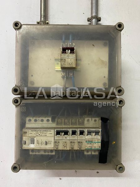Foto 823799aa-3c7c-4d7b-8864-f883c5f7451b. Local comercial excelente oportunidad de inversión local de 266 m2 en avenida anselm de riu singuerlín en Santa Coloma de Gramenet