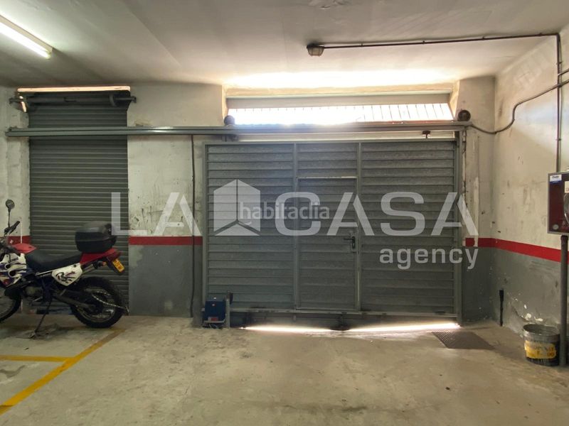 Foto cc6640be-b38b-404b-806e-5f745c8148d2. Local comercial excelente oportunidad de inversión local de 266 m2 en avenida anselm de riu singuerlín en Santa Coloma de Gramenet
