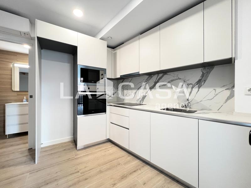 Foto e2c767d5-5fc9-4eb5-8408-ddabac46f639. Zweistöckige wohnung in Llefià Badalona