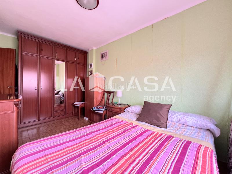 Foto 21d55c5a-e731-493c-b63f-76388faff01b. Etagenwohnung in Llefià Badalona