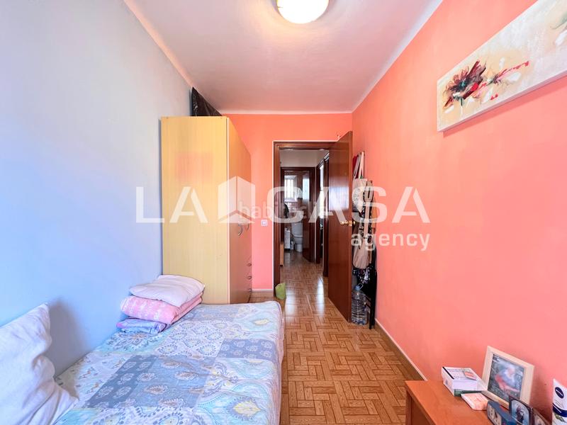 Foto dd558254-5e95-4950-8d5f-e57970752753. Etagenwohnung in Llefià Badalona