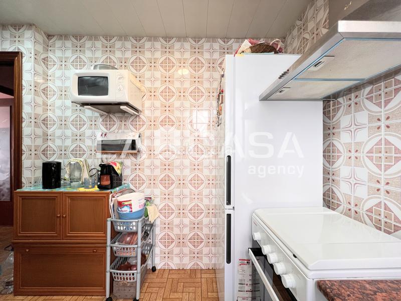 Foto de895f88-22b3-4e84-990c-78aedd0ffb69. Etagenwohnung in Llefià Badalona