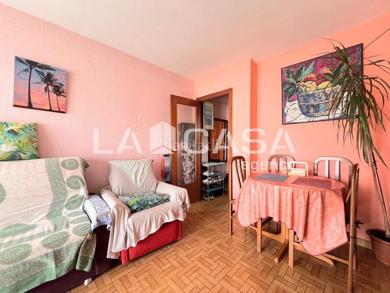 Foto e2da2d47-0e39-4206-abaf-ae41850179e5. Etagenwohnung in Llefià Badalona