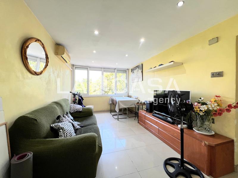 Foto 31416340-1cbc-4106-919b-67ff389663bb. Appartement dans Sant Roc Badalona