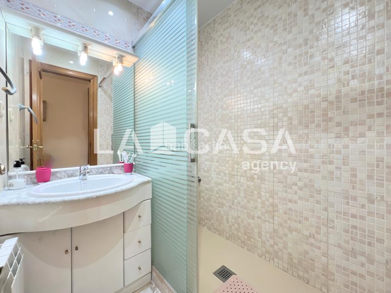 Foto 12567332-6f6a-4b76-b09f-ced3e43c1568. Casa amb calefacció a Progrés - Pep Ventura Badalona