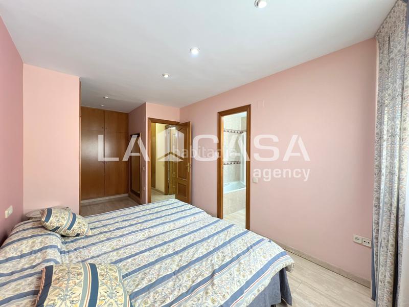 Foto 1f0ada8f-e1b9-4eb1-8db7-6e2351f8b470. Casa amb calefacció a Progrés - Pep Ventura Badalona