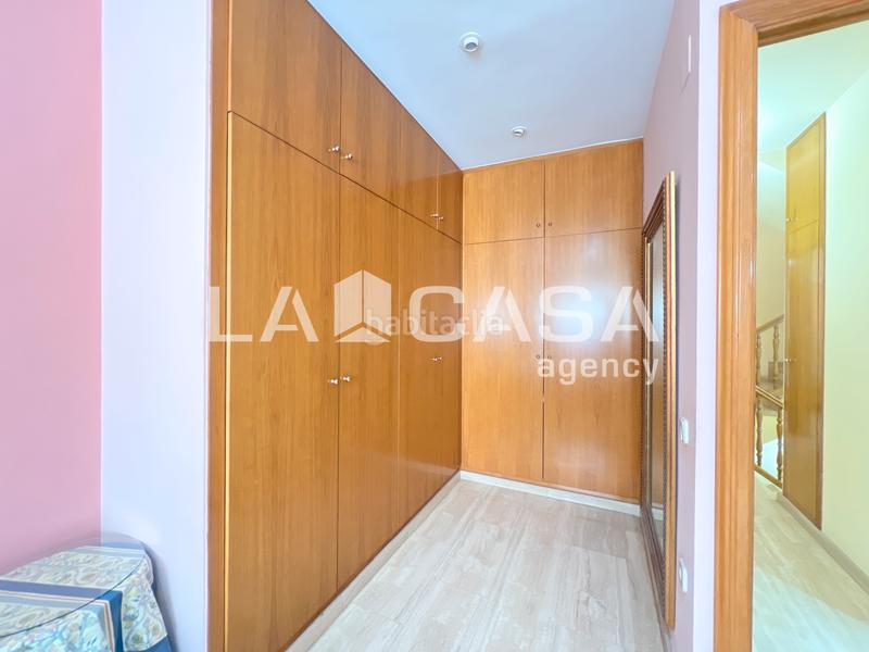 Foto 49dce0dd-0aac-4c4c-8de2-d30c6dbb97fc. Casa amb calefacció a Progrés - Pep Ventura Badalona