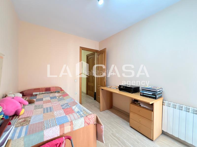 Foto d1a42985-1021-4660-ba4d-2ed1c2510fc7. Casa amb calefacció a Progrés - Pep Ventura Badalona