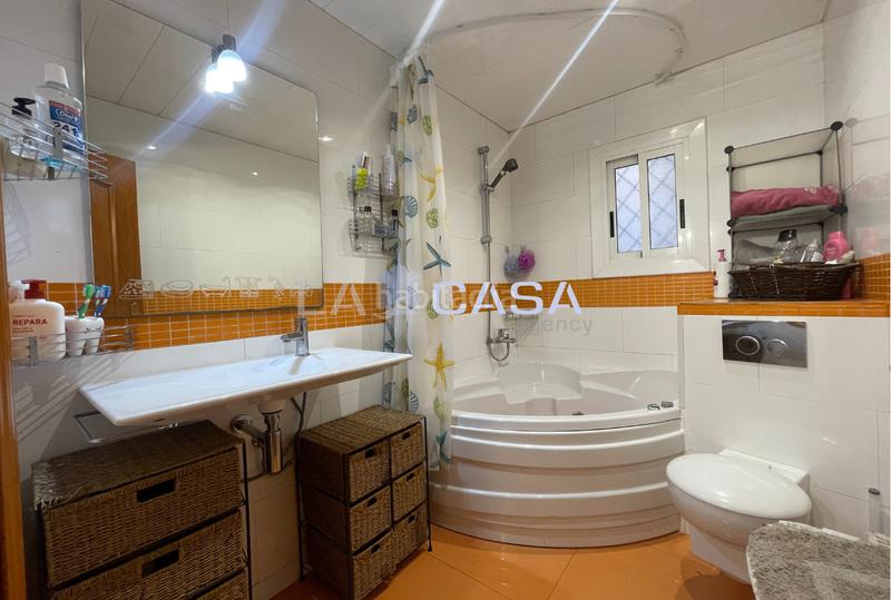 Foto bd926772-7adf-42e1-bef1-88563ed25c57. Pis a La Salut Badalona