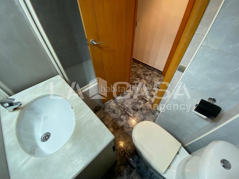 Foto fe0ad68f-2f46-4da4-bd70-47425e4c8014. Appartamento in Singuerlín Santa Coloma de Gramenet