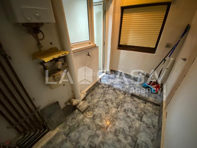 Foto 1f975f63-18a1-4380-b8e5-0ee8ea7a002e. Flat in Singuerlín Santa Coloma de Gramenet