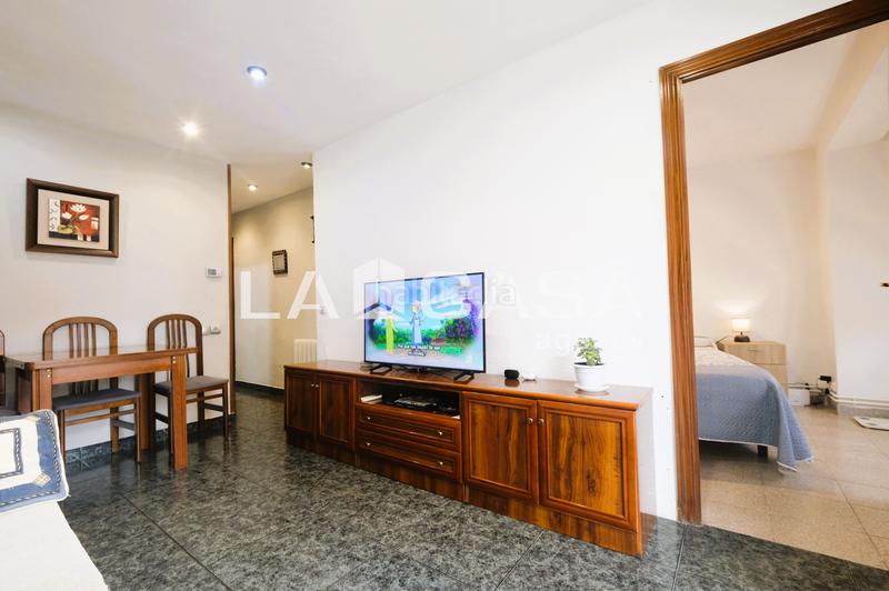 Foto d196c584-a36f-4db5-bdce-70a3f34916e6. Flat with heating in Trinitat Vella Barcelona