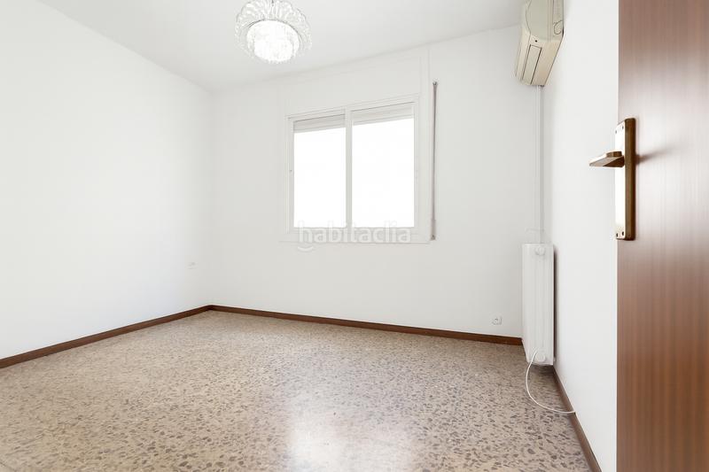 Foto 3d7a5503-0dc2-4904-8e77-677134fd1b79. Appartement avec chauffage parking dans Sagrada Família Barcelona