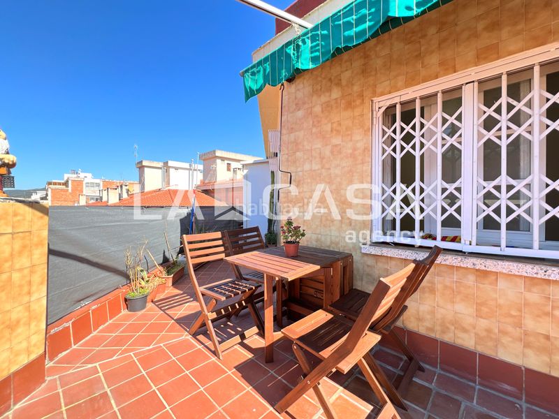 Foto d0af63d6-88bd-4502-9b11-d411294945f4. Àtic a Prosperitat Barcelona