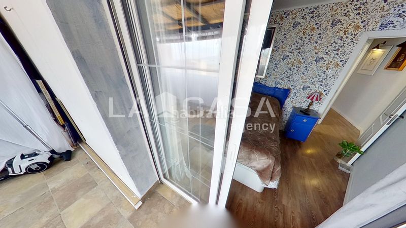 Foto 67c18a53-66a1-4bcb-abd9-c8fc3011d260. Àtic a Carmel Barcelona