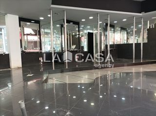 Lloguer Local Comercial a Centre. Local diafano a pie de calle en zona centro!!