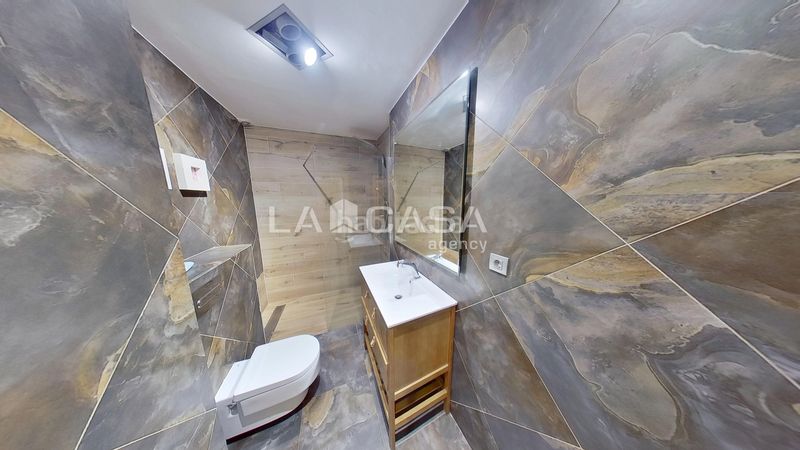 Foto a30cd074-7eb7-4323-89dd-26974e8a312f. Àtic amb calefacció aparcament a Can Rull Sabadell