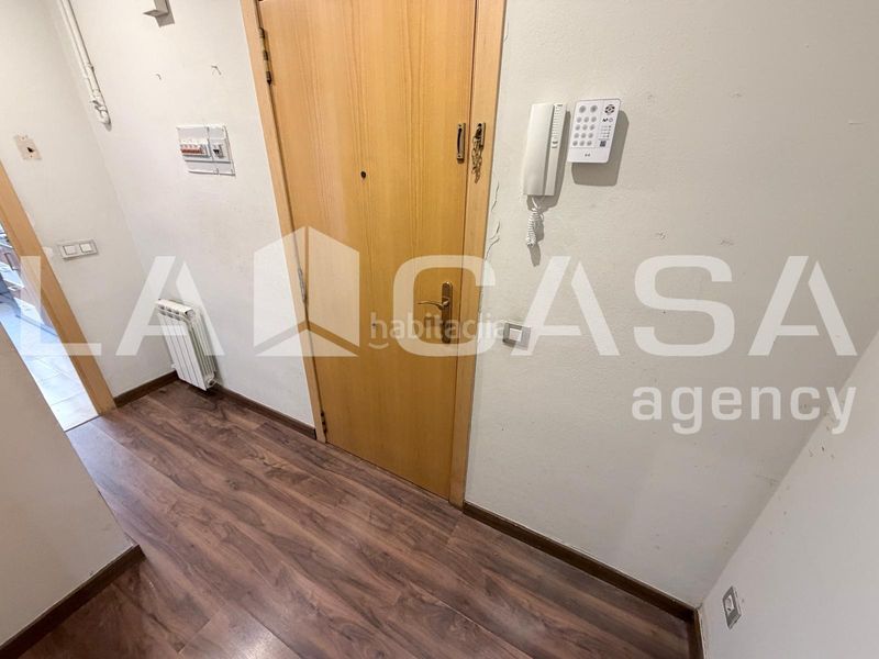 Foto d9990e28-c906-4873-a32a-dce2108cb184. Àtic amb calefacció aparcament a Can Rull Sabadell