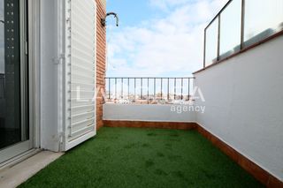 Etagenwohnung in Porta. Se vende ático a estrenar de 84 m2 con 3 habitaciones doble, med