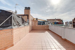 Pis a Fondo. Piso totalmente exterior!!