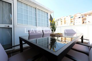 Penthouse in Roquetes. Atico reformado con terraza en roquetes