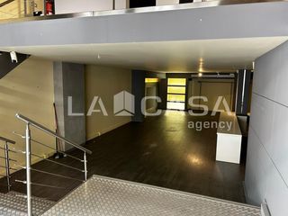 Lloguer Local Comercial  Carrer de sant silvestre. Amplio local comercial de 201 m2 en zona comercial