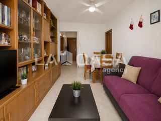 Pis a Can Mariner. Piso de 3 habitaciones con dos balcones!